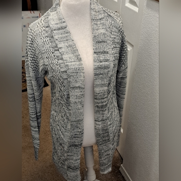 Leo & Nicole Multi Media Cardigan Sweater Size M - Picture 1 of 7